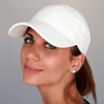 gorra blanca mujer